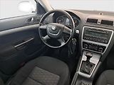 Škoda Octavia (2012) 1.6 TDI, Automat, Tempomat - náhled 7