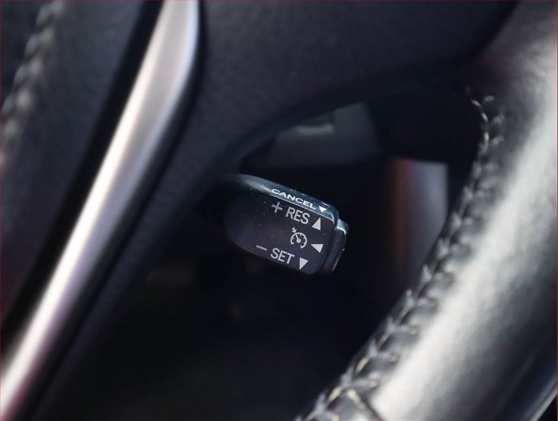 Toyota RAV4 (2016) 2.5 Hybrid, Automat, Navi - fotka 17 z 21
