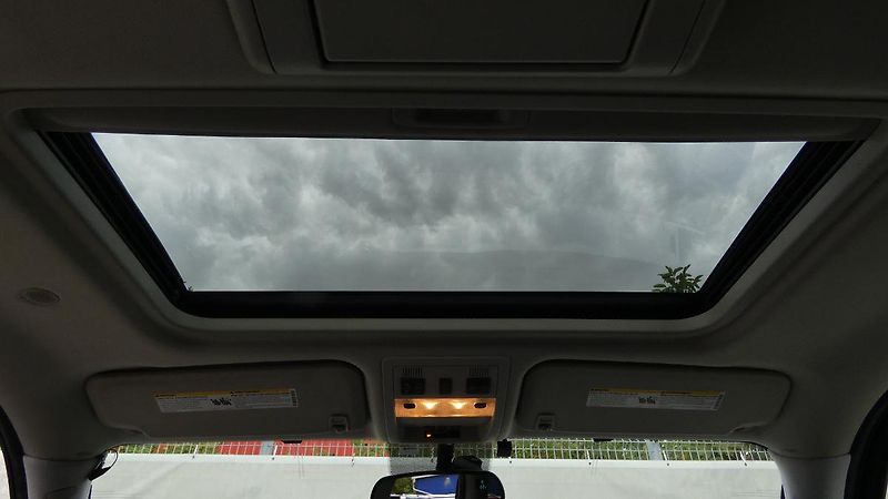 Cadillac Escalade 6,2 V8 301kW - fotka 23 z 23