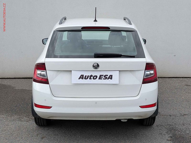 Škoda Fabia (2019) 1.0 TSi, ČR, LED, výhřev sed - fotka 5 z 15