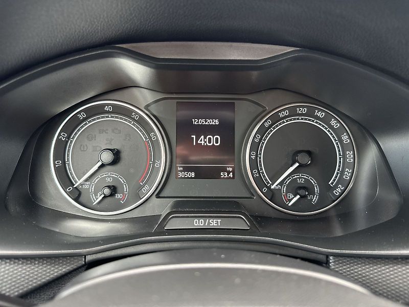 Škoda Kamiq (2023) 1.0 TSI Fresh - fotka 6 z 32