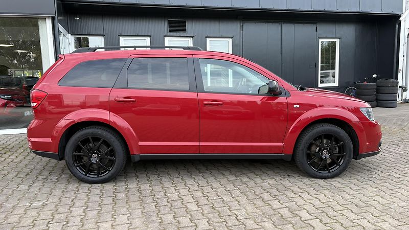 Fiat Freemont 2.0 M-jet 170k Black Code - fotka 7 z 17