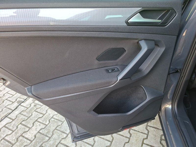 Volkswagen Tiguan (2022) 2.0TDI 110kW DSG LIFE - fotka 36 z 50