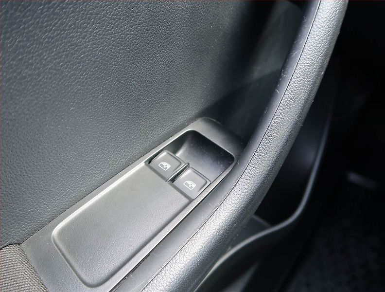 Škoda Fabia (2021) 1.0 TSI, Serv.kniha - fotka 15 z 16