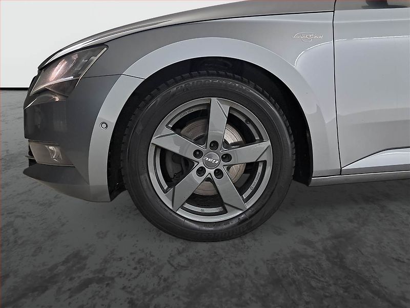 Škoda Superb (2017) Laurin&Klement 2.0 TDI - fotka 15 z 28