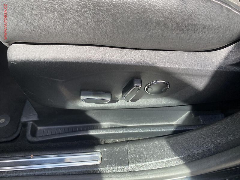 Ford S-MAX (2016) 2.0 TDCi 4x4, 7míst, AT - fotka 14 z 18