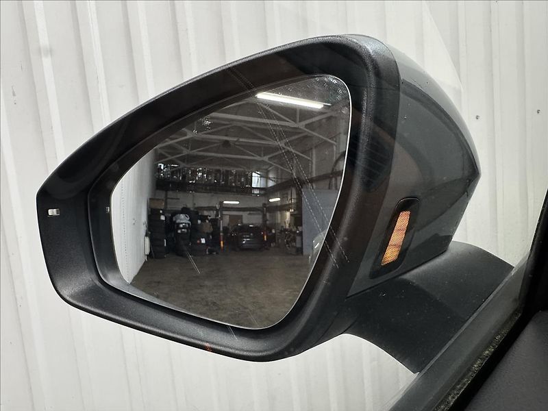 Volkswagen ID.4 150kW DCC MAX 1ST PLUS PRO PF. - fotka 42 z 50