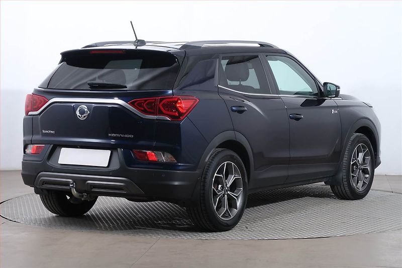 SsangYong Korando (2024) Platinum 1.5 T-GDI - fotka 5 z 30
