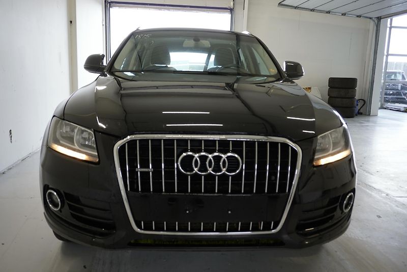Audi Q5 VAN 3,0 TDI QUATTRO AUT. - fotka 2 z 28