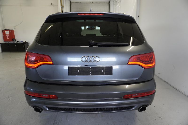 Audi Q7  4,2 TDI QUATTRO S-LINE AUT. - fotka 5 z 40