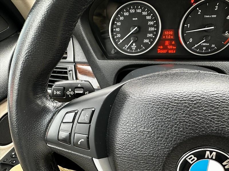 BMW X5 3,0 D 180kW xDrive - fotka 19 z 36
