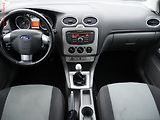 Ford Focus (2010) 1.6 TDCi, 1.maj, AC - náhled 8