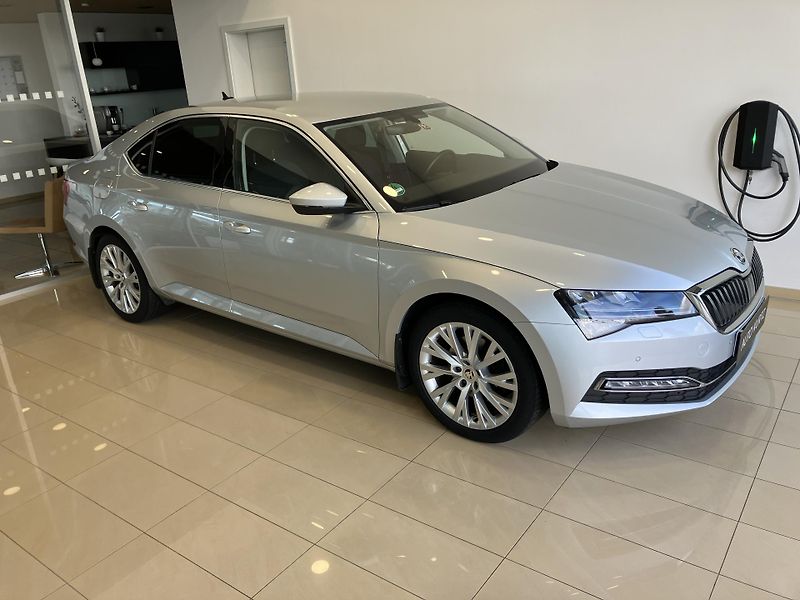 Škoda Superb  2.0 TDI 110kW Style DSG AT7 - fotka 2 z 38