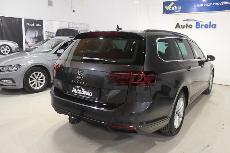 Volkswagen Passat (2022) 2.0TDI DSG Display Tažné  - fotka 12 z 39