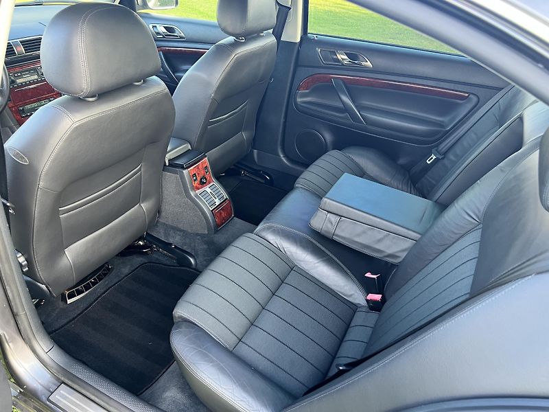 Škoda Superb 1.9TDI 96KW,KůŽE,XENONY,TZ - fotka 14 z 42