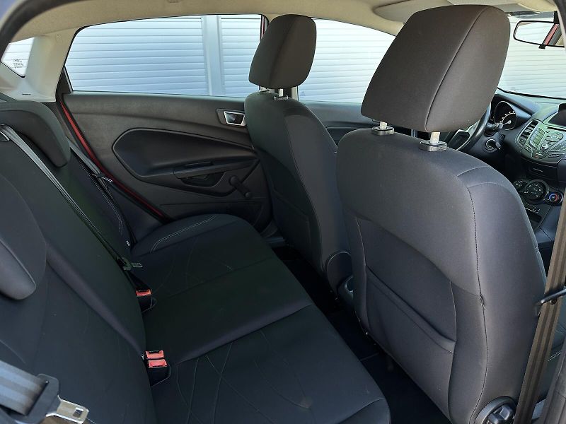 Ford Fiesta 1.0 EB 74kW KLIMA Tempomat PDC - fotka 35 z 37