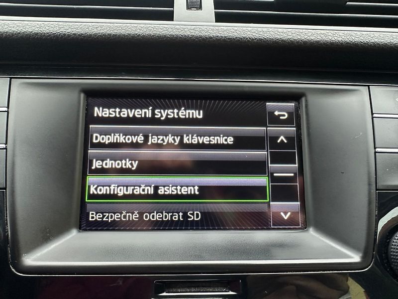 Škoda Fabia 1.4 TDi 1MAJ/ČR/DPH/Tempomat - fotka 31 z 36