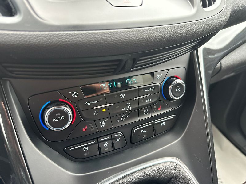 Ford Kuga (2019) 1,5EcoBoost 110KW  ST-Line - fotka 23 z 25