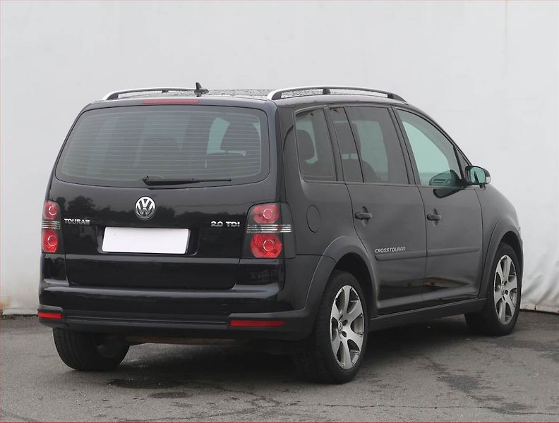 Volkswagen Touran (2008) Cross 2.0 TDI, Automat - fotka 5 z 19