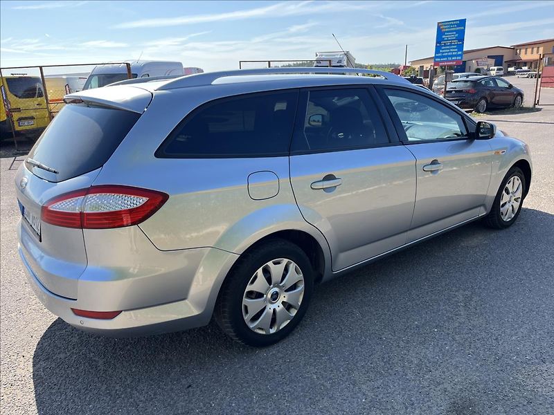 Ford Mondeo 1,6 i KLIMA ROZVODY SERVIS - fotka 5 z 34