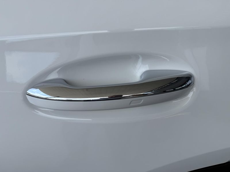 Mercedes-Benz GLC (2022) - fotka 19 z 39