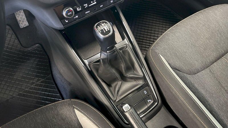 Škoda Scala (2020) Style 1.6 TDI 85kW - fotka 26 z 30