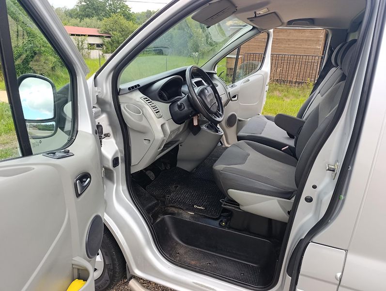 Renault Trafic (2011) 2.0 Dci tažné - fotka 16 z 21
