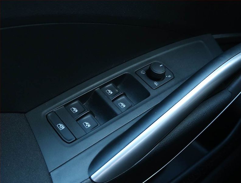 Škoda Fabia (2025) Top Selection 1.0 TSI - fotka 17 z 18