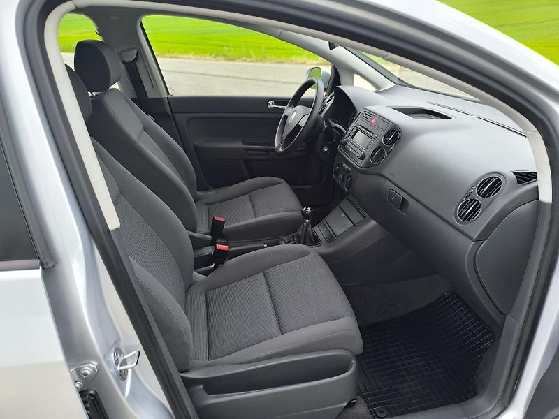 Volkswagen Golf Plus (2005) 1.4 1.MAJITEL,SERVISNI KÍŽKA - fotka 16 z 32