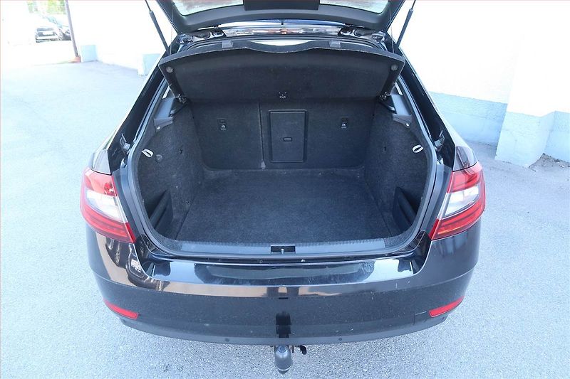 Škoda Octavia (2017) 1.5 TSI, Serv.kniha, Navi - fotka 13 z 22