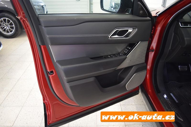 Land Rover Range Rover Velar 3.0L R-DYNAMIC 294 kW ZÁRUKA  - fotka 35 z 74