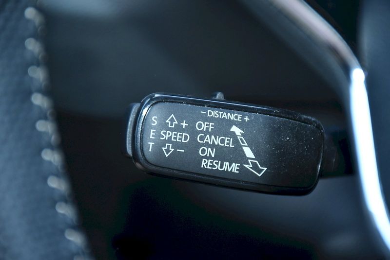 Škoda Karoq (2023) Sportline Exclusive 1.5 TSI 11 - fotka 35 z 35