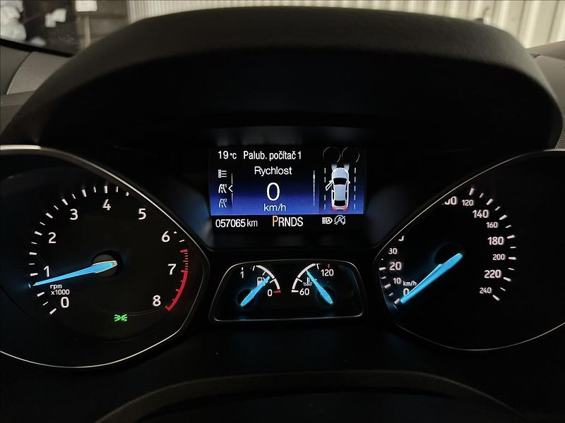 Ford Kuga 1.5EB 134kW AWD ST-LINE 57KM! - fotka 17 z 42