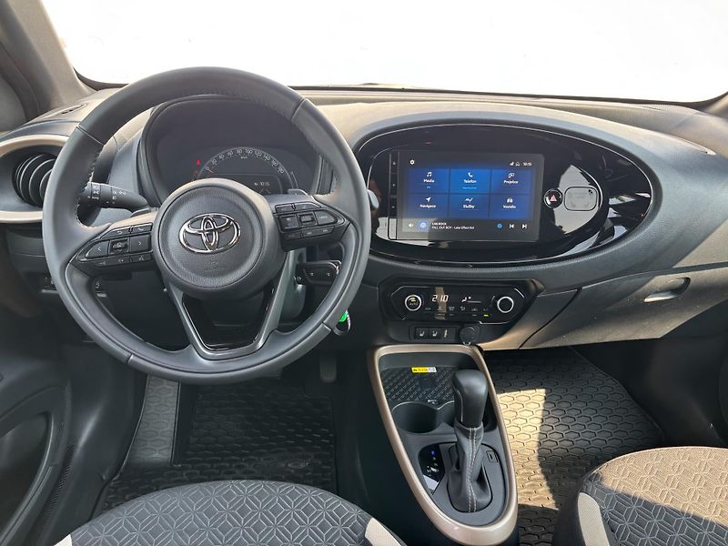 Toyota Aygo 1.0 VVT-i X-play Style AT - fotka 5 z 26
