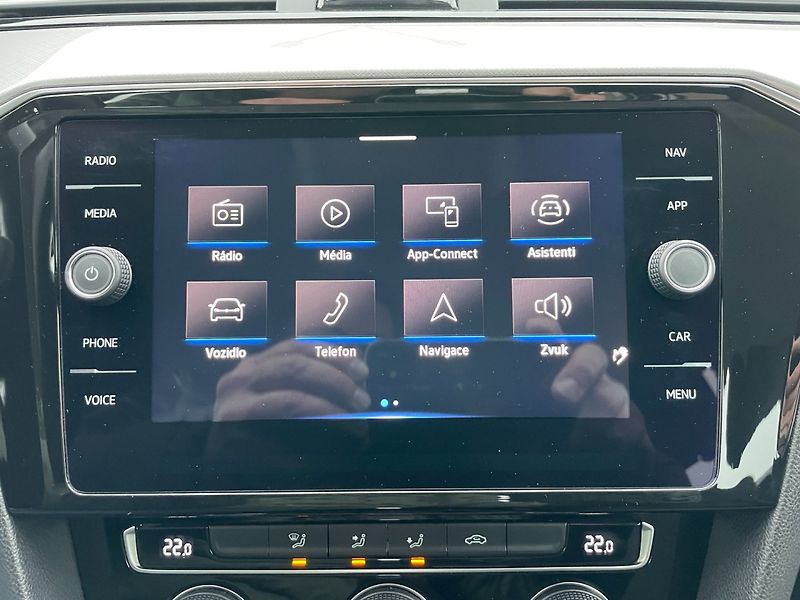 Volkswagen Passat (2020) Com. 2.0TDi 110kW! DSG! Navi! - fotka 25 z 37