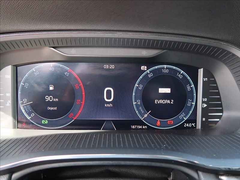 Škoda Octavia 2,0 TDi,1majČR,Serv.kn.,DPH - fotka 11 z 26