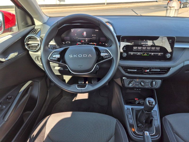 Škoda Fabia (2025) Selection 1.0 MPI 59 kW 5°manu - fotka 19 z 27