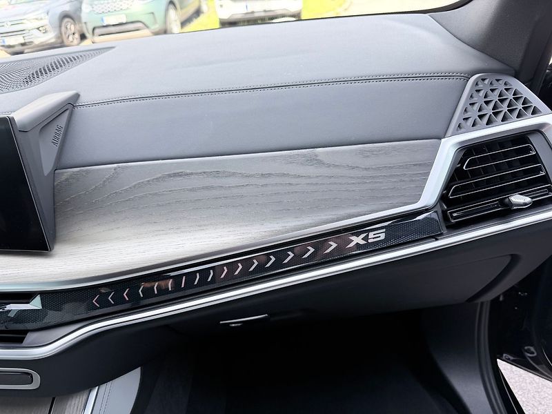 BMW X5 40d xDrive, M-Pro, TZ, NT - fotka 15 z 20
