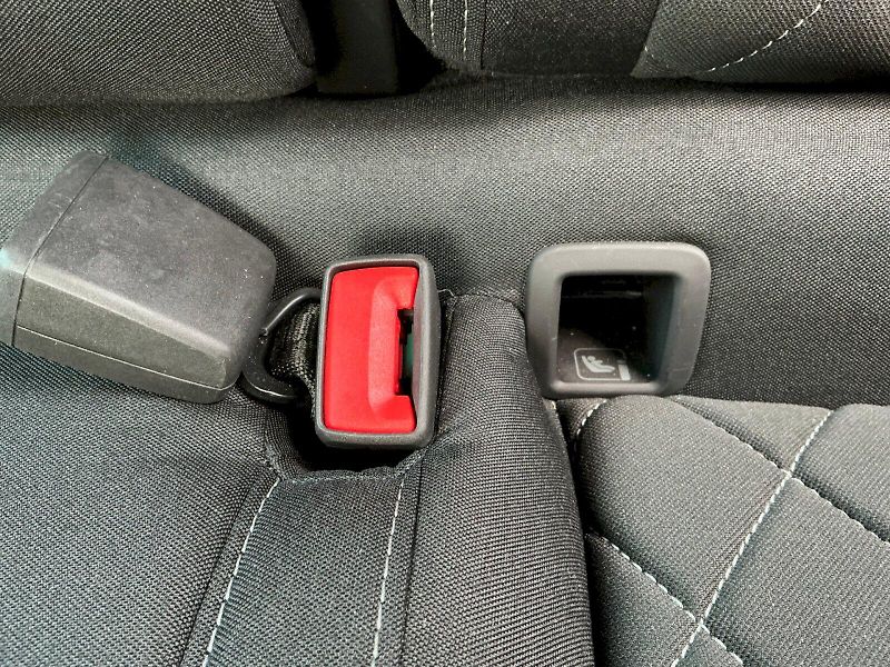 Škoda Karoq (2024) 2.0 TDI 4x4 DSG SportLine - fotka 30 z 32
