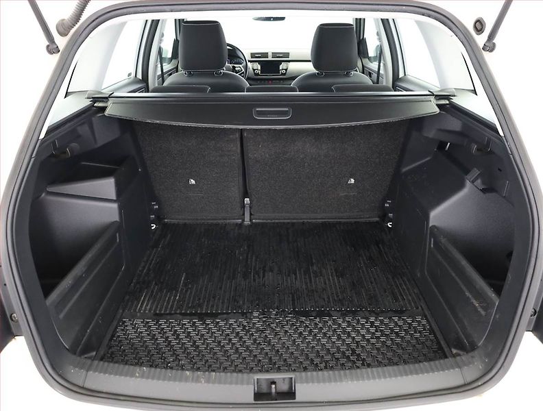 Škoda Fabia (2021) Style 1.0 TSI, Tempomat - fotka 18 z 19
