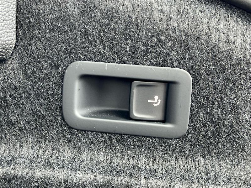 Škoda Superb 2,0 TDi 110kW 7DSG L&K  IV. - fotka 22 z 41