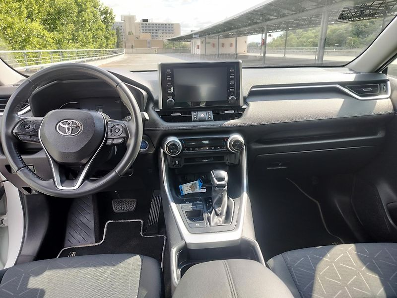 Toyota RAV4 2.5 Hybrid BUSINESS, navigace - fotka 12 z 24