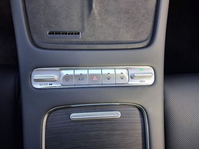 Omoda 7 (2026) Luxury 1.5 tGDI PHEV - fotka 10 z 30