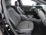 Mercedes-Benz Třídy A (2022) A 180 d - náhled 9