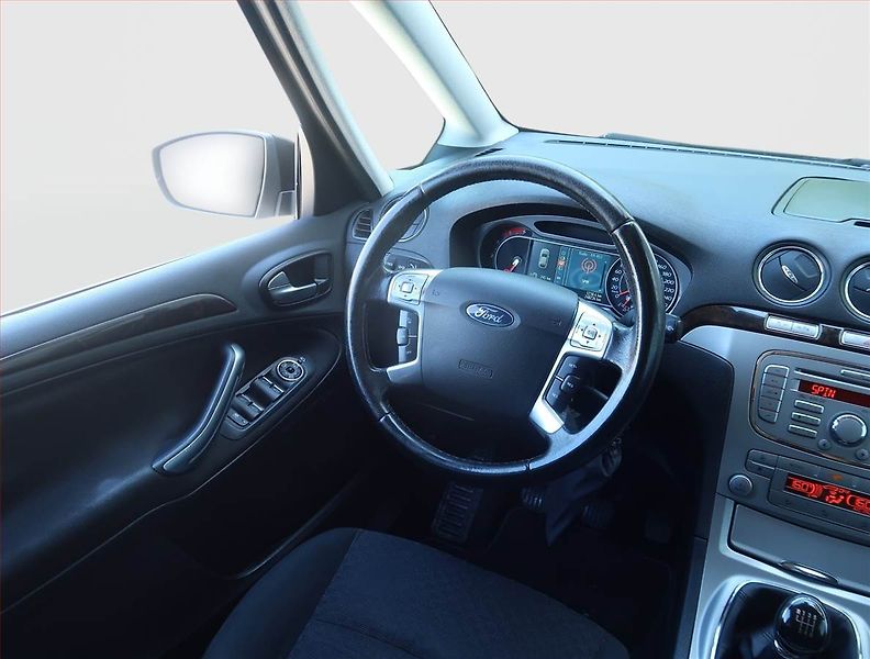 Ford Galaxy (2008) Titanium 2.0 TDCi, 7 míst - fotka 7 z 21