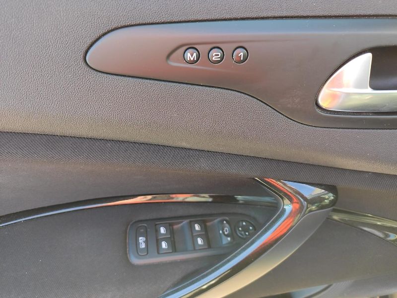 Citroën C5 (2014) 2.0HDI 140k EXCLUSIVE MAN6 HYD - fotka 22 z 43