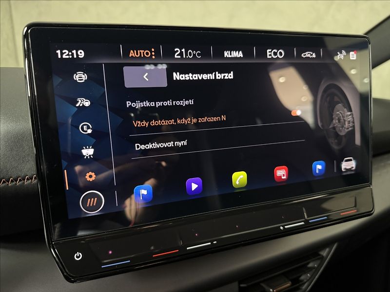 Cupra Born 150kW LED SoH 96,5% PDC - fotka 36 z 48