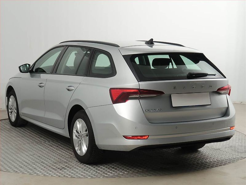 Škoda Octavia (2021) Ambition 2.0 TDI, Automat - fotka 4 z 21