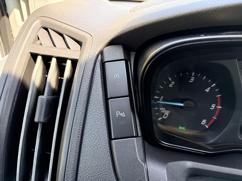Ford Transit 2.0TDCI 96KW L2H2 9 MÍST - fotka 20 z 44