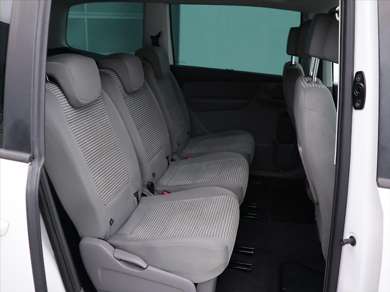 Seat Alhambra 2.0 TDI 103kW DSG Style Xenon - fotka 12 z 27